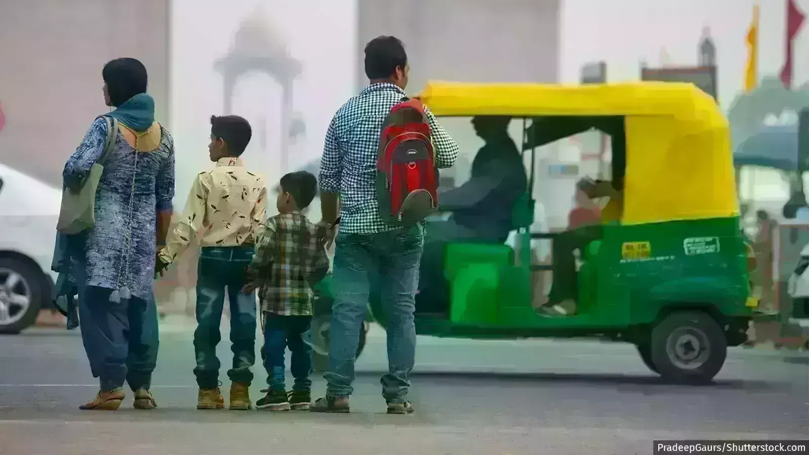 கோவிட் -19 இன் ஒரு வருடம் எப்படி இந்தியாவின் நடுத்தர வர்க்கத்தை நிதி ரீதியாக பாதித்தது கோவிட் -19 இன் ஒரு வருடம் எப்படி இந்தியாவின் நடுத்தர வர்க்கத்தை நிதி ரீதியாக பாதித்தது