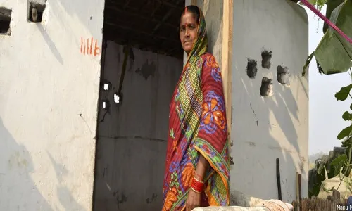 கழிப்பறை புரட்சி தண்ணீர், பணத்தை சேமிக்கிறது; ஆனால் தூய்மை பாரத இயக்க இலக்கால் இது புறந்தள்ளப்படுகிறது கழிப்பறை புரட்சி தண்ணீர், பணத்தை சேமிக்கிறது; ஆனால் தூய்மை பாரத இயக்க இலக்கால் இது புறந்தள்ளப்படுகிறது