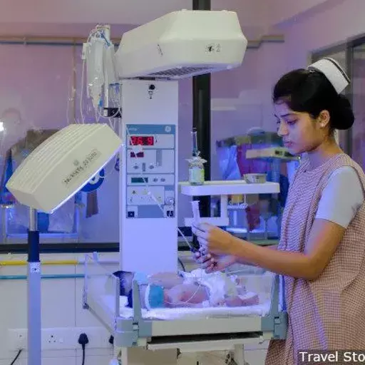 இந்திய சுகாதார அமைப்புக்கு ஆபத்து தரும் ஊழியர் பற்றாக்குறை, நிதி நெருக்கடி/தாமதம் இந்திய சுகாதார அமைப்புக்கு ஆபத்து தரும் ஊழியர் பற்றாக்குறை, நிதி நெருக்கடி/தாமதம்